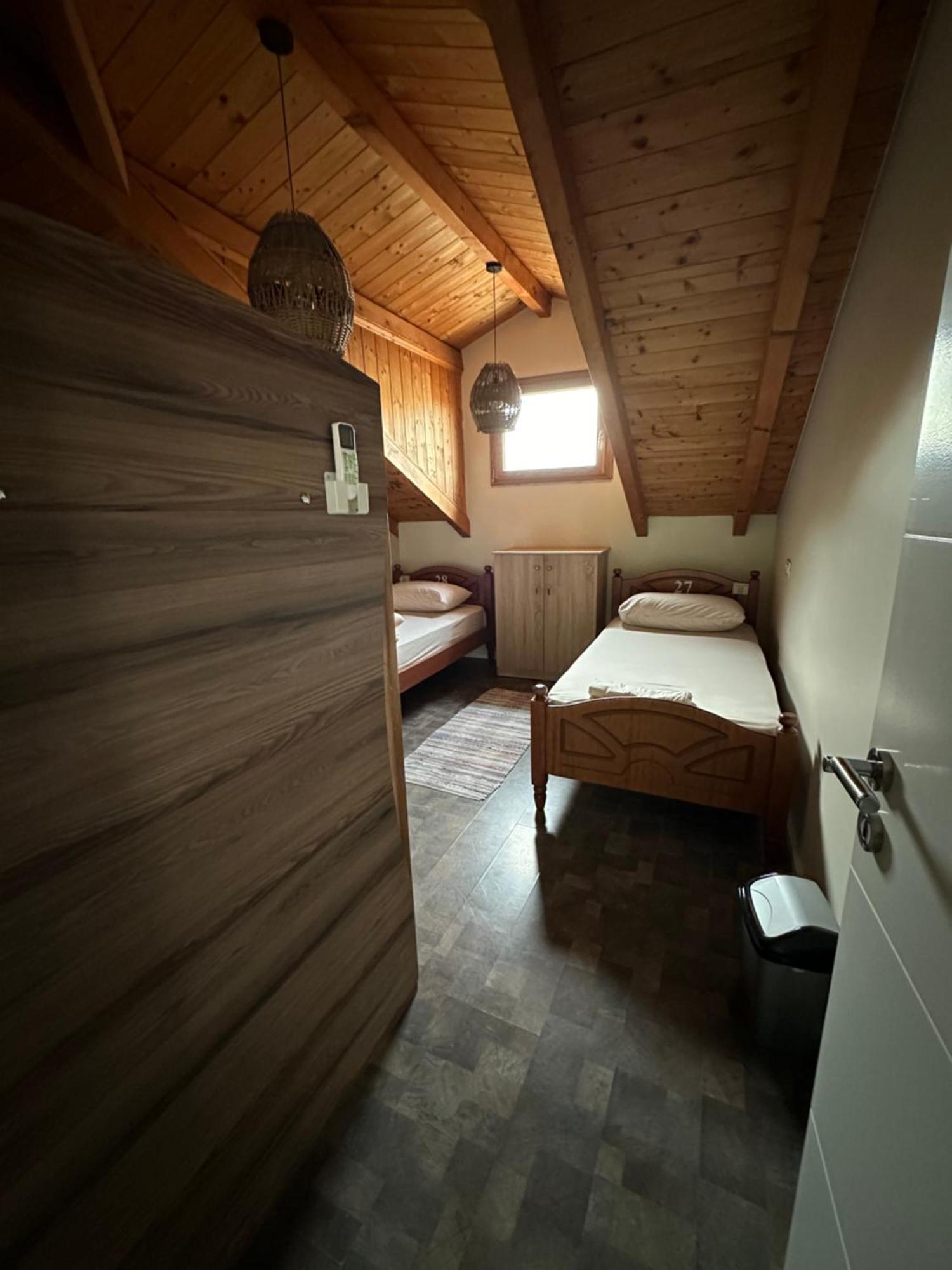 Scodrinon Hostel Shkoder Exterior photo
