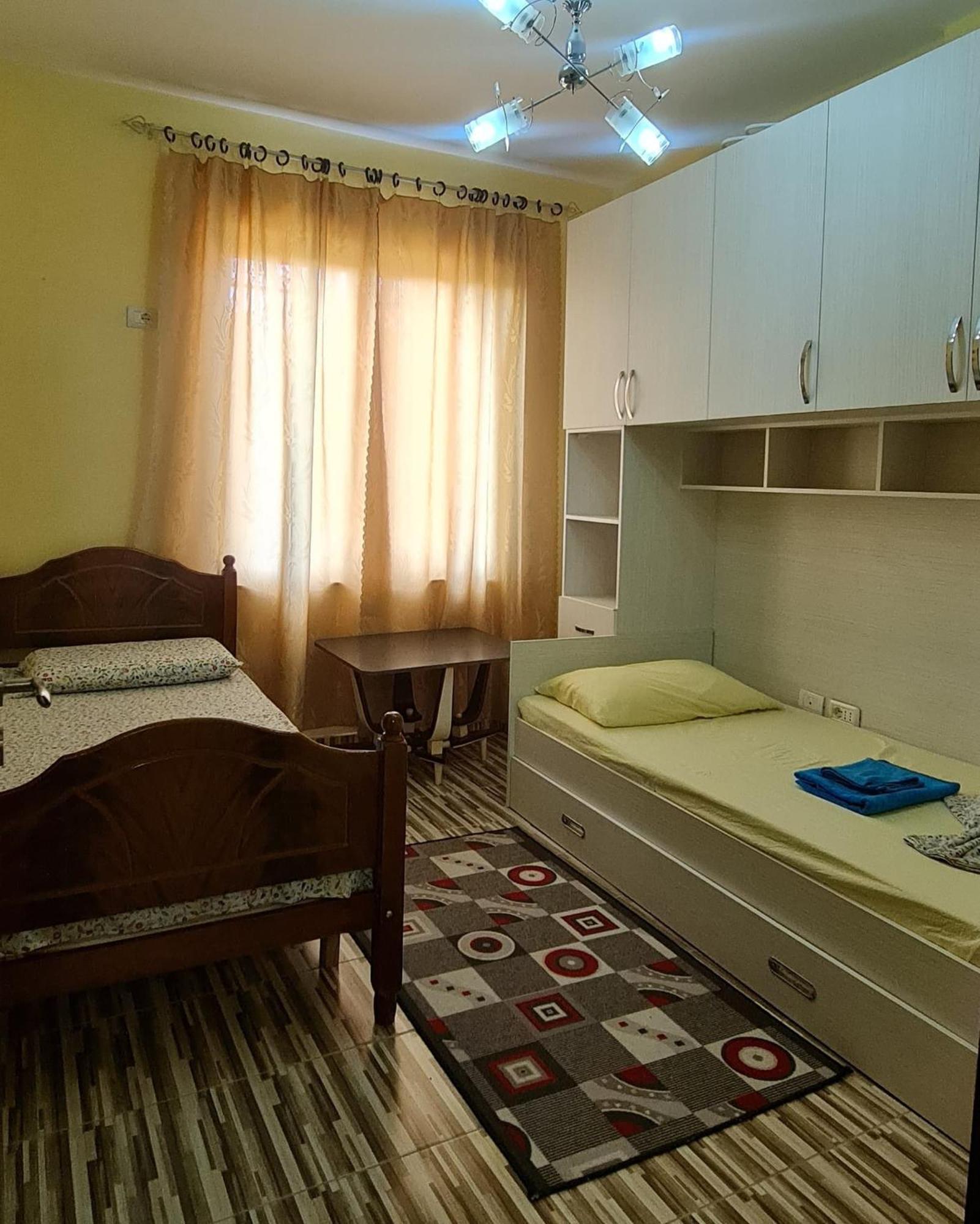 Scodrinon Hostel Shkoder Exterior photo